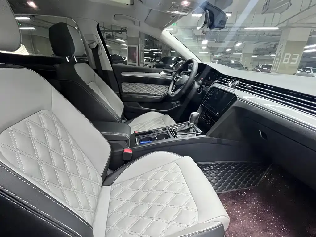 Volkswagen Magotan 2023 из CN, фото 4