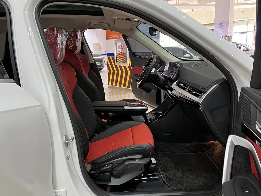 BMW X1 2024 из CN, фото 5