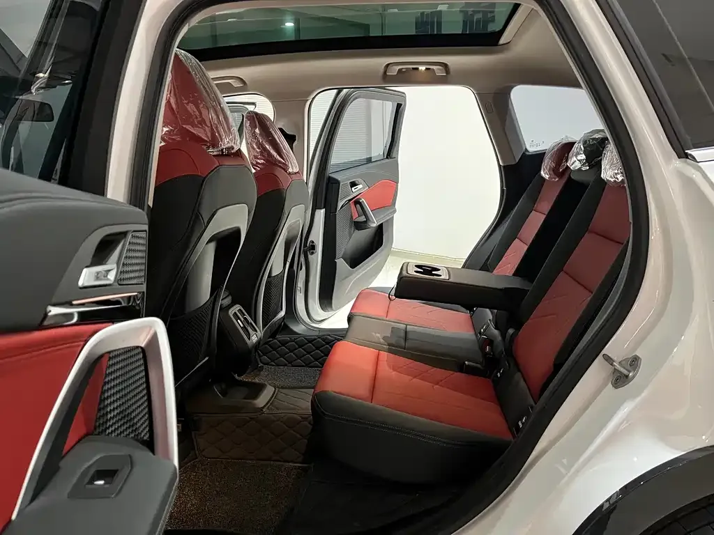 BMW X1 2024 из CN, фото 2