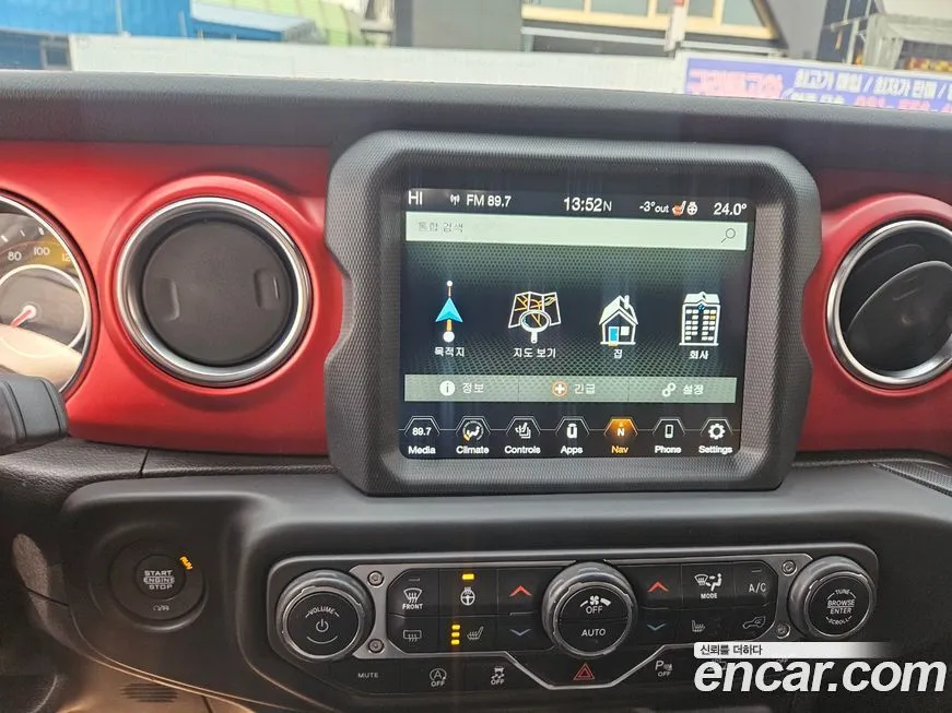 Jeep Wrangler 2021 из KR, фото 8