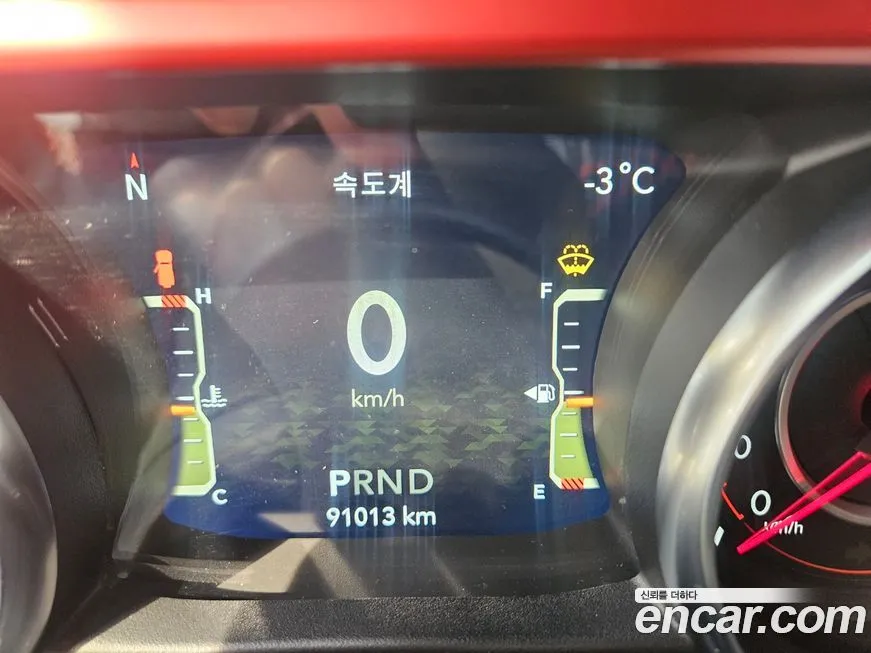 Jeep Wrangler 2021 из KR, фото 3