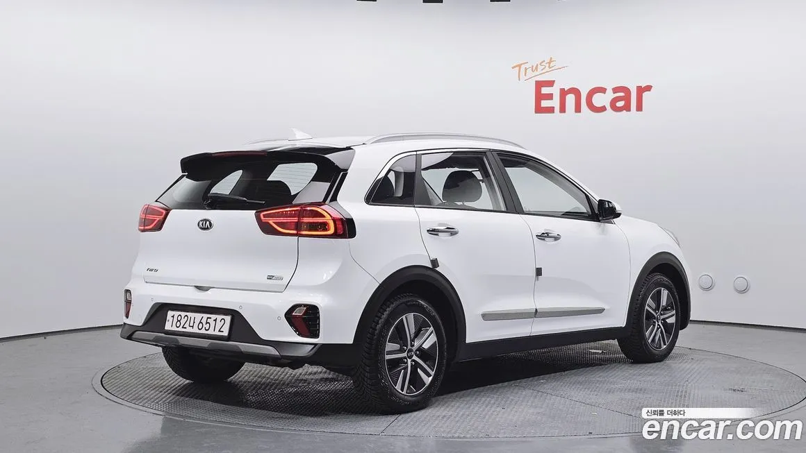 Kia Niro 2021 из KR, фото 10