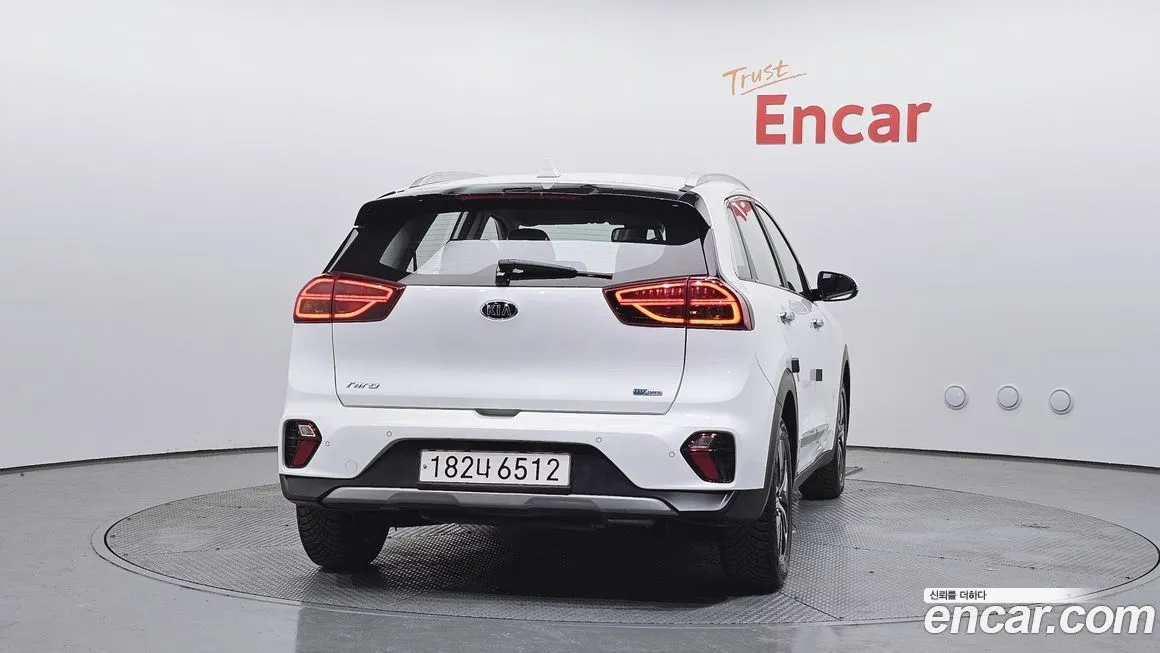 Kia Niro 2021 из KR, фото 2