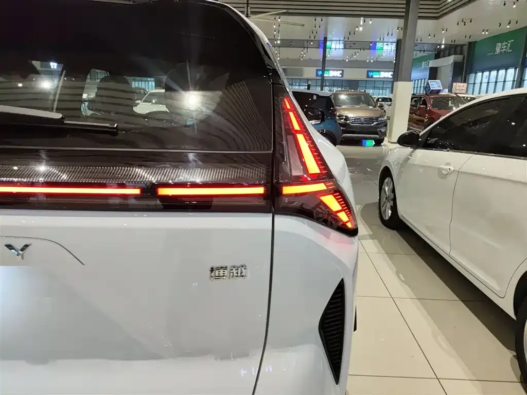 Geely Boyue 2026 из CN, фото 2