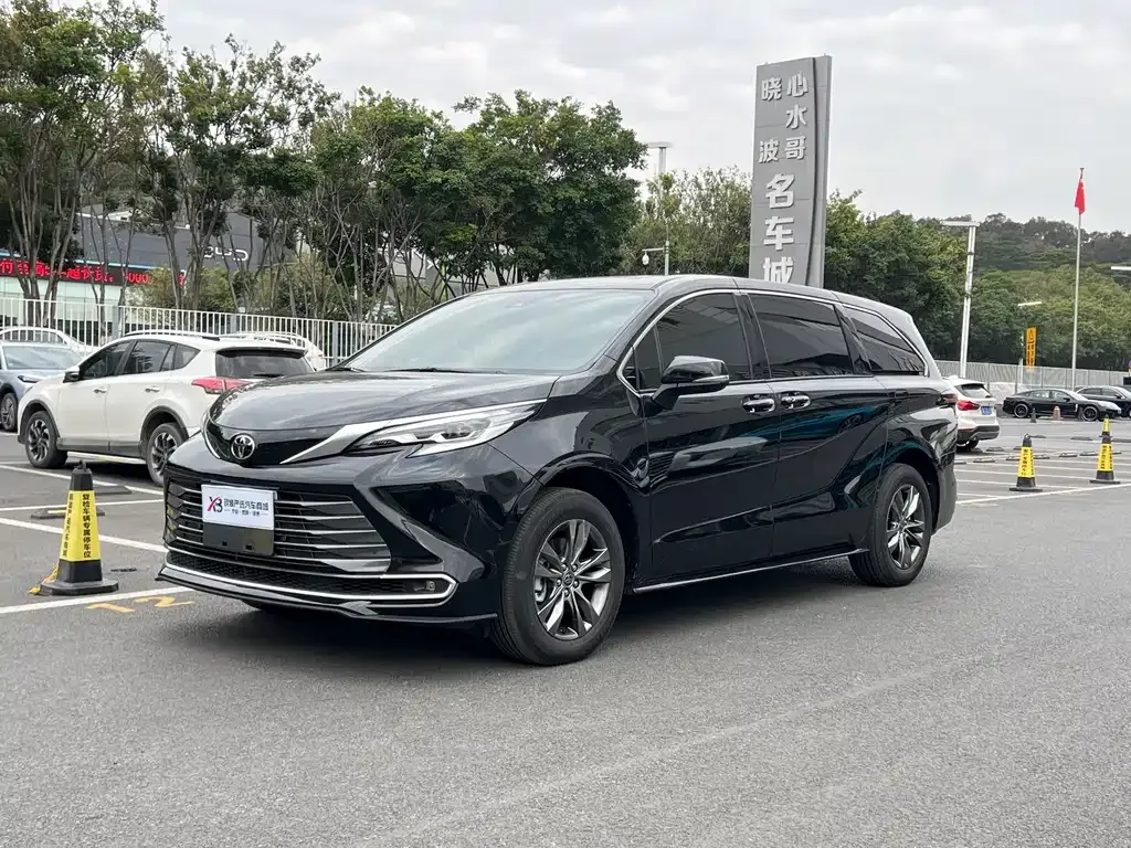 Toyota Sienna 2026 из CN, фото 1