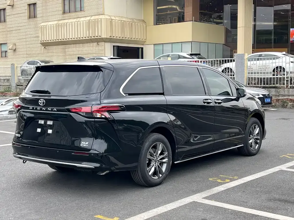Toyota Sienna 2026 из CN, фото 9