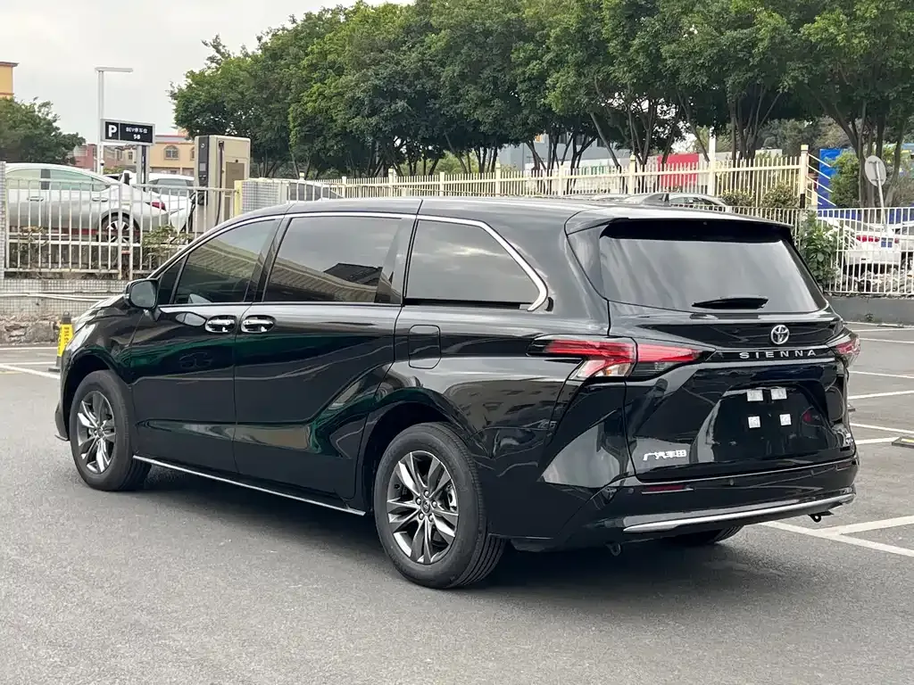 Toyota Sienna 2026 из CN, фото 10