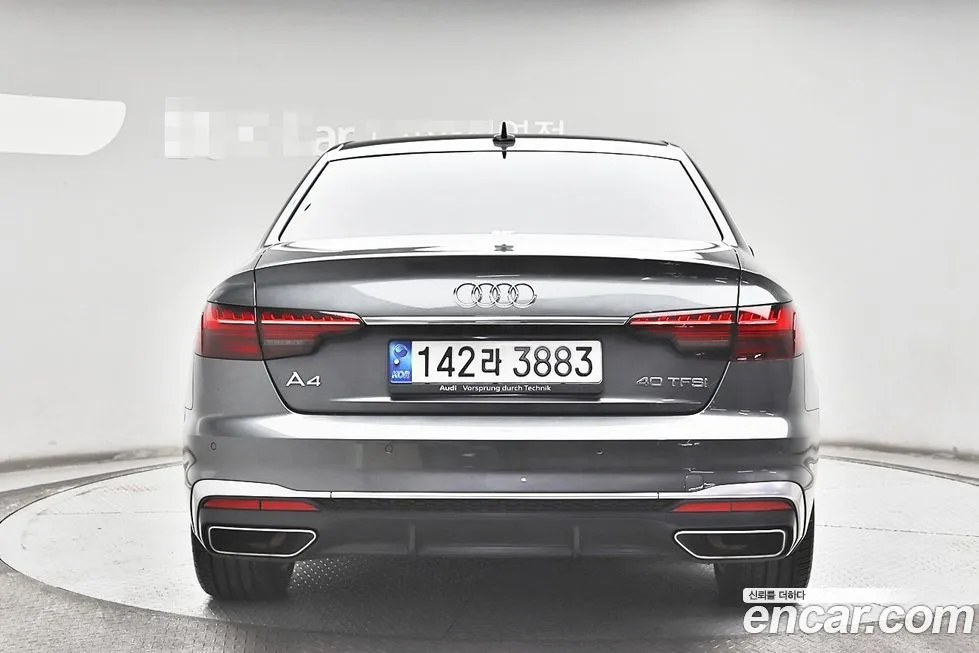 Audi A4 — фото 6