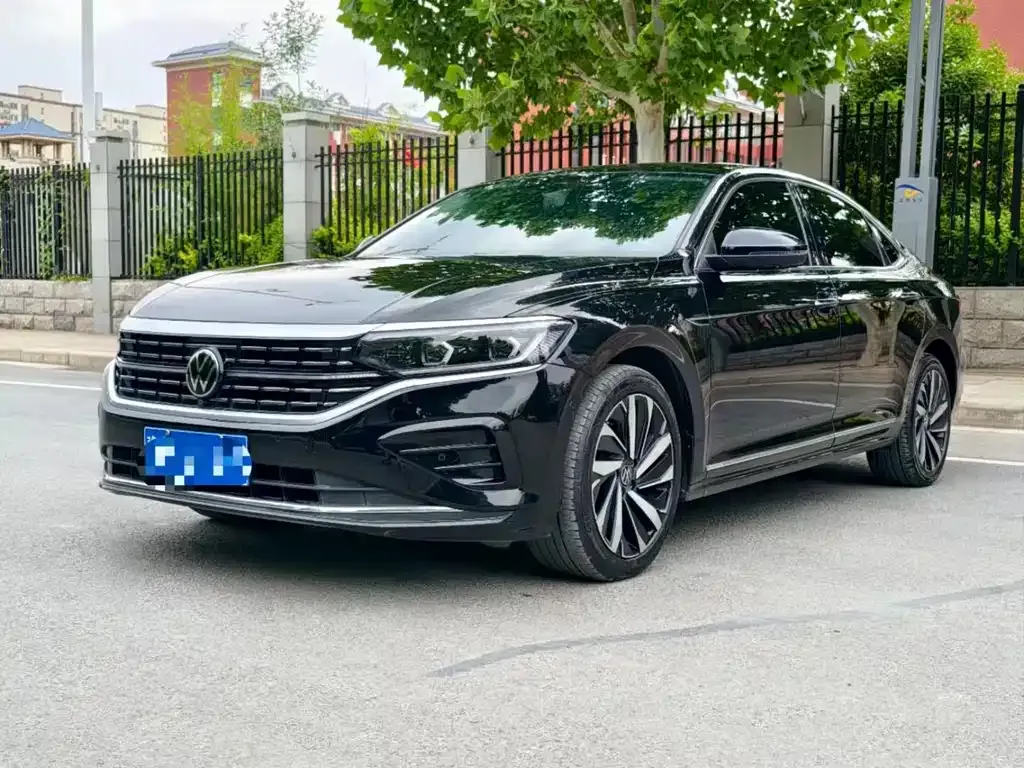 Volkswagen Passat 2023 из CN, фото 1