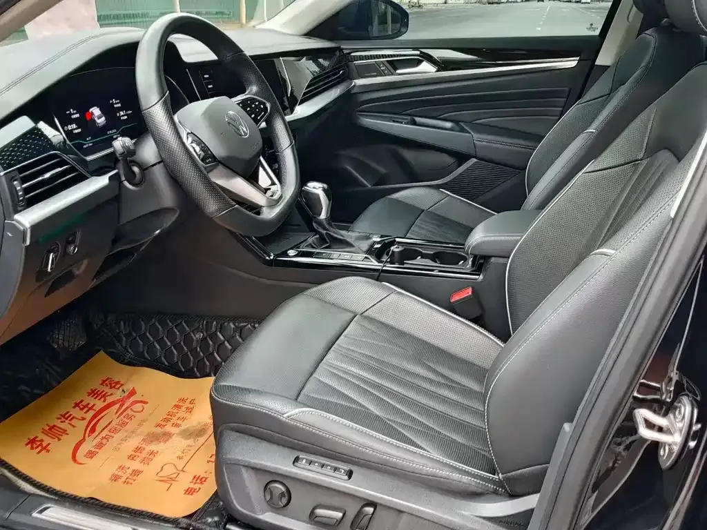Volkswagen Passat 2023 из CN, фото 9