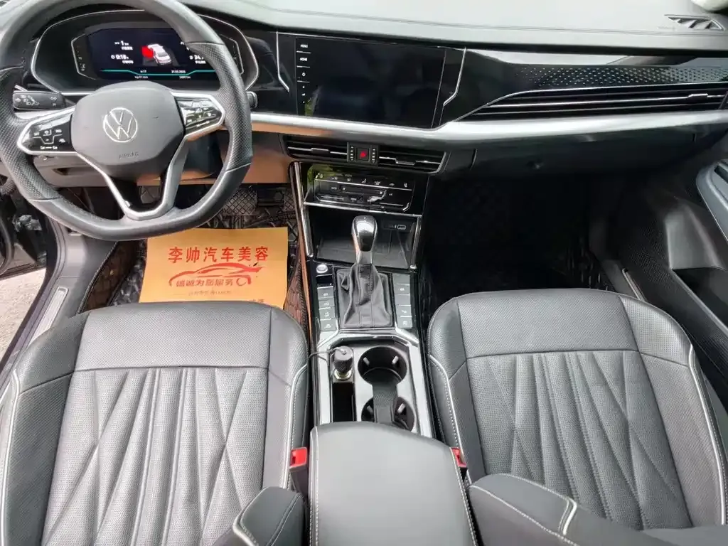 Volkswagen Passat 2023 из CN, фото 2