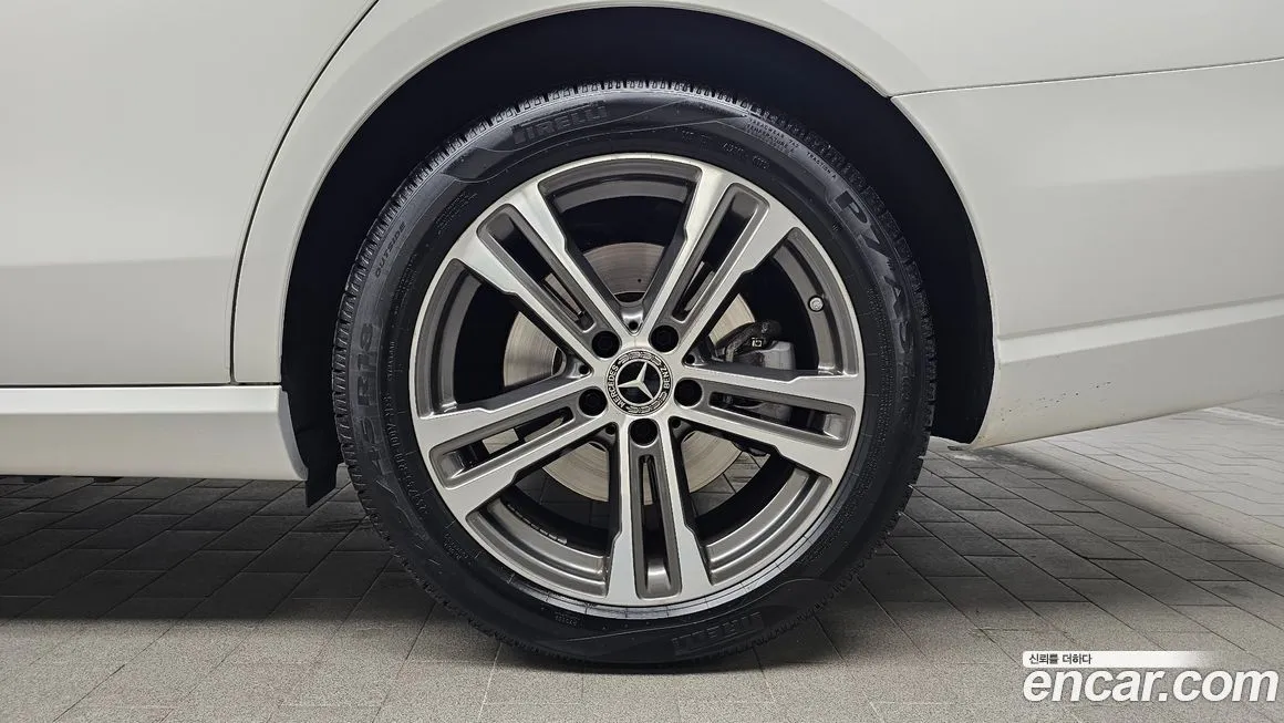 Mercedes-Benz E-Class 2021 из KR, фото 7