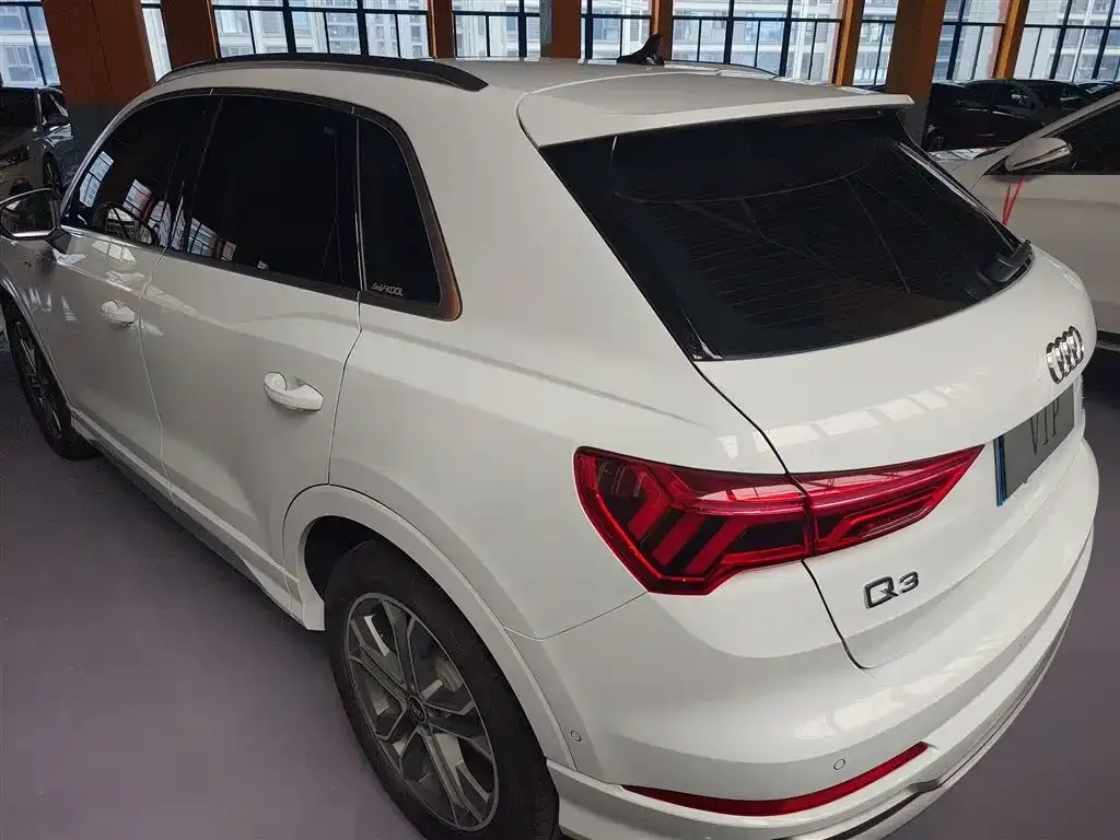 Audi Q3 2021 из CN, фото 8