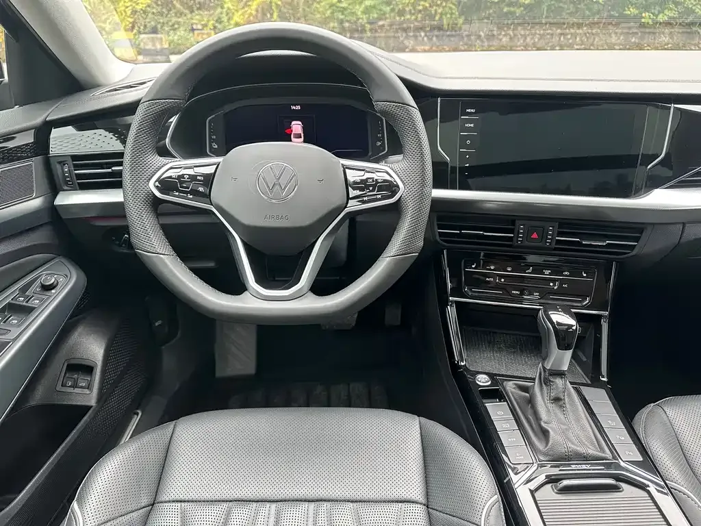 Volkswagen Passat New Energy 2023 из CN, фото 6