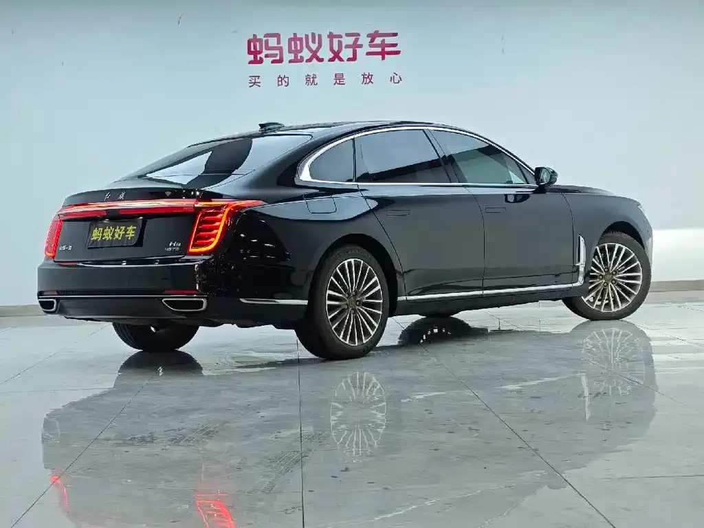 Hongqi H9 — фото 10