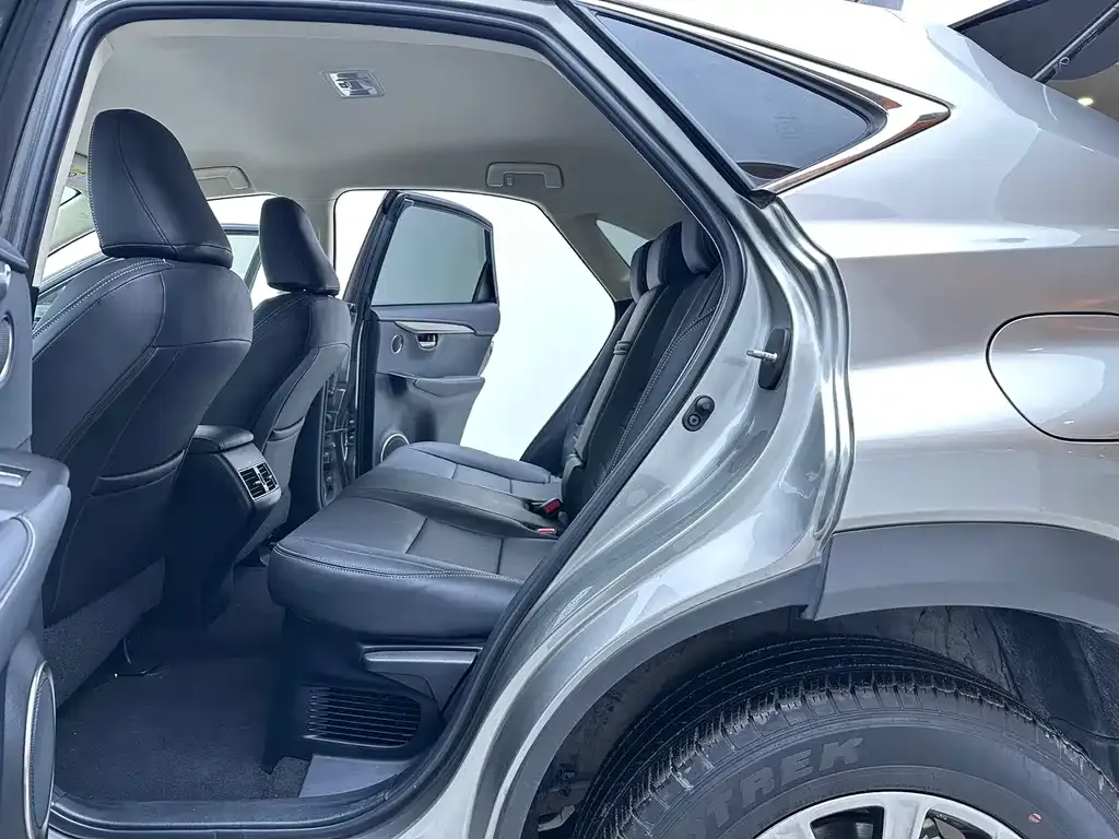 Lexus NX 2021 из CN, фото 9
