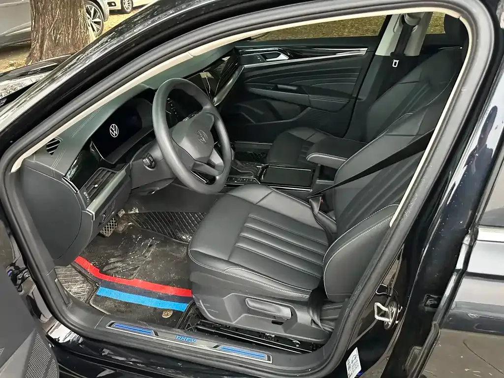 Volkswagen Passat New Energy 2023 из CN, фото 4