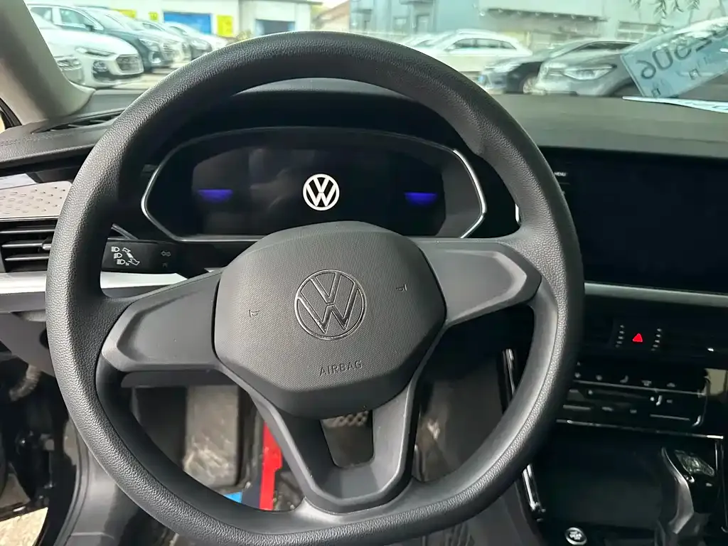Volkswagen Passat New Energy 2023 из CN, фото 5