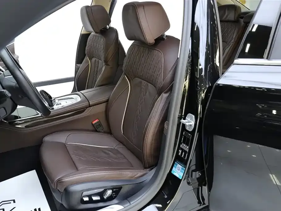 BMW 7 Series 2021 из CN, фото 3