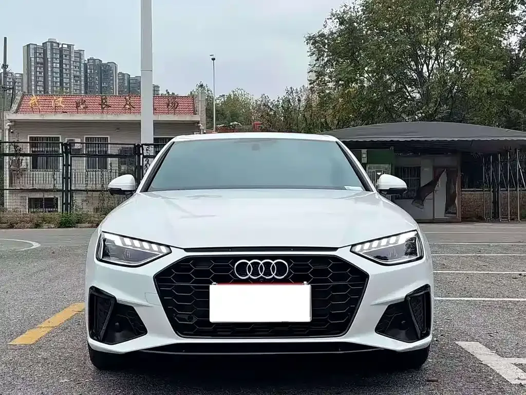 Audi A4L 2023 из CN, фото 7