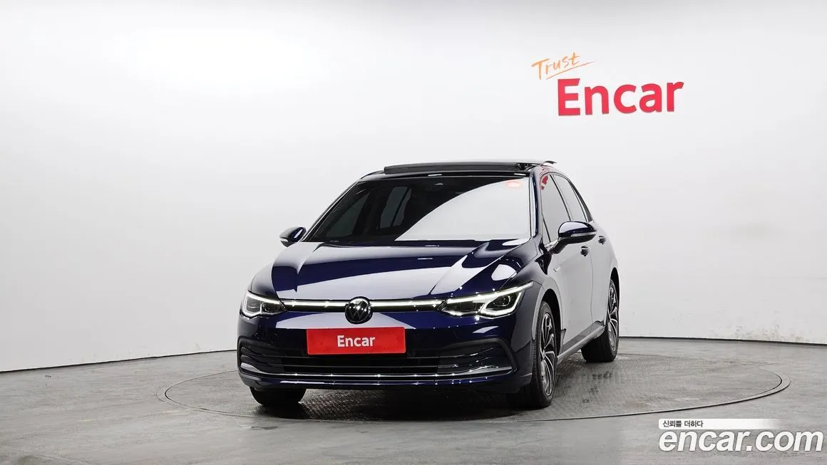 Volkswagen Golf 2022 из KR, фото 2