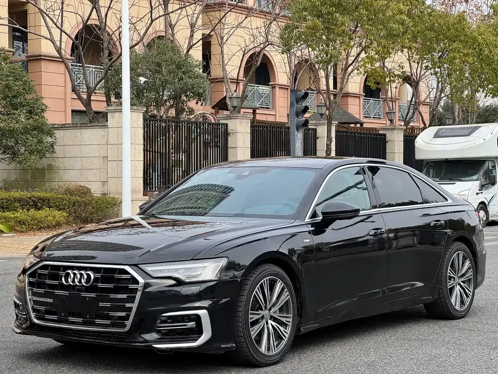Audi A6L — фото 6