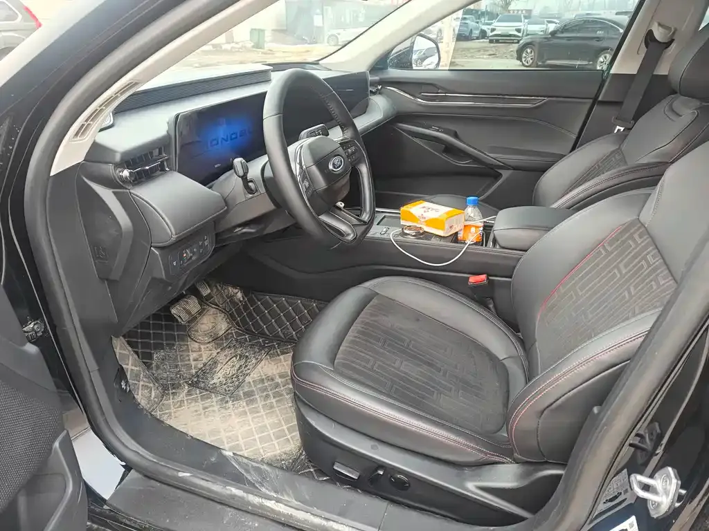 Ford Mondeo 2024 из CN, фото 3