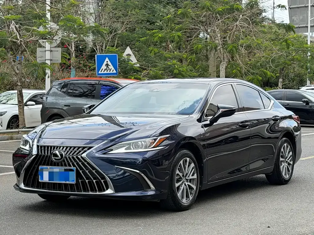 Lexus ES 2024 из CN, фото 1
