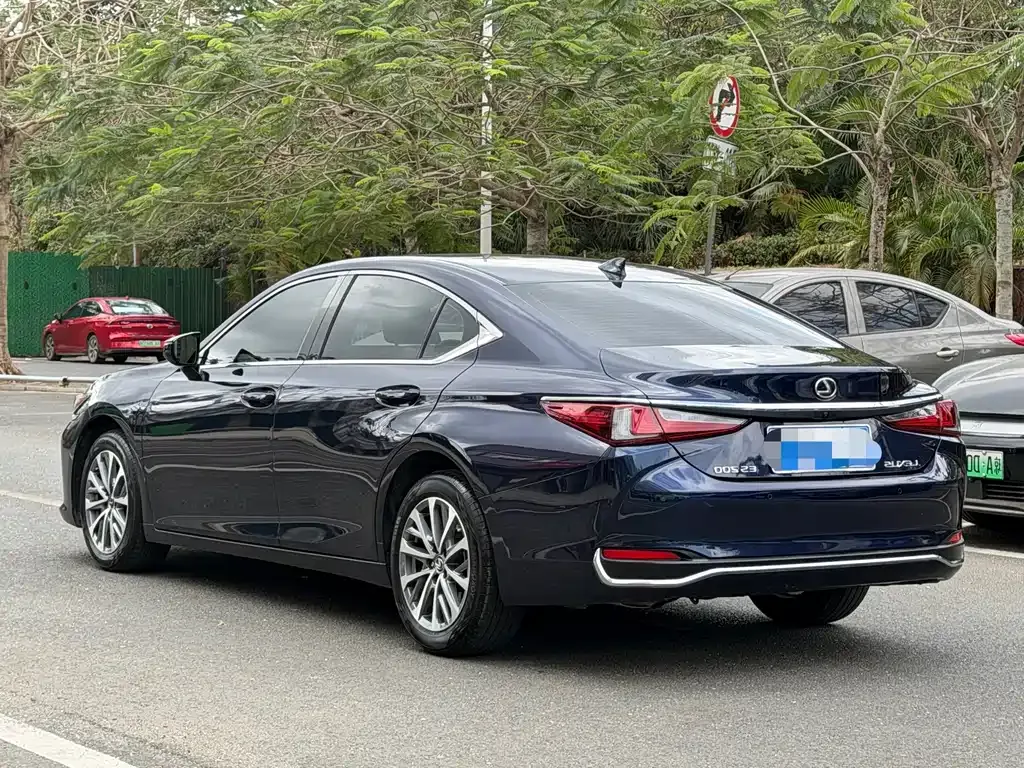 Lexus ES 2024 из CN, фото 8