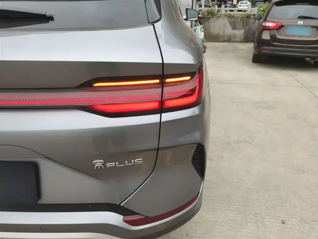 BYD PLUS New Energy — фото 3