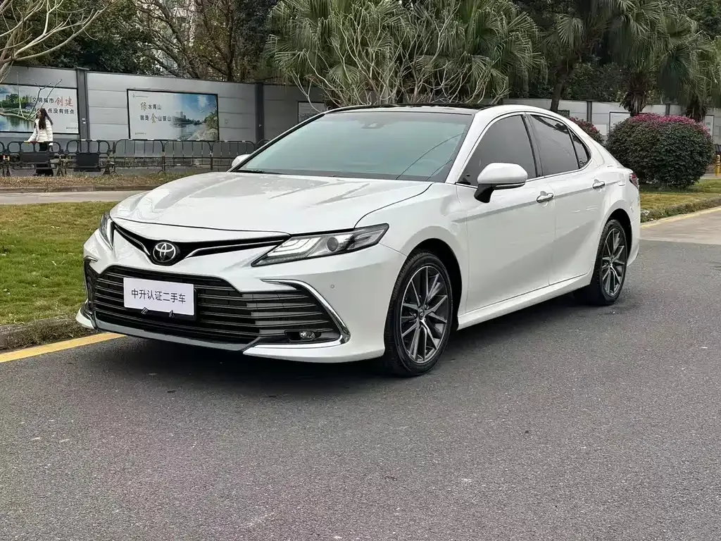 Toyota Camry 2021 из CN, фото 1