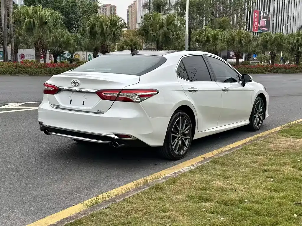 Toyota Camry 2021 из CN, фото 3