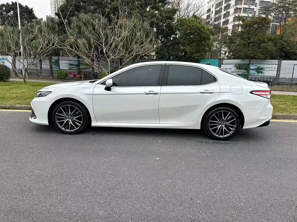 Toyota Camry 2021 из CN, фото 5