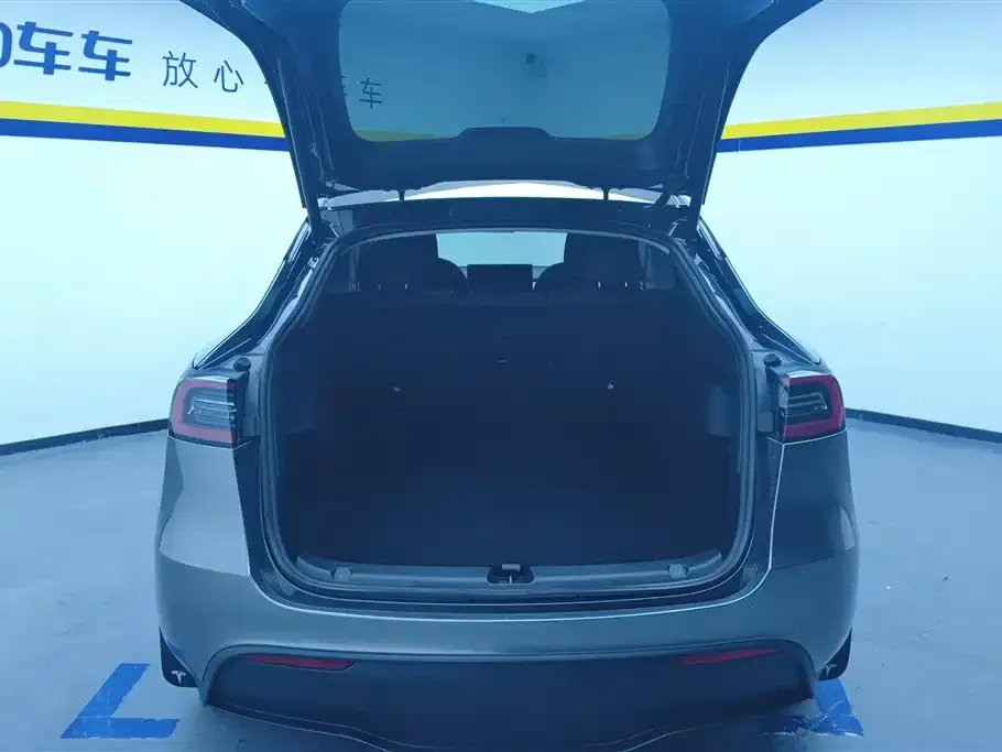 Tesla Model Y 2024 из CN, фото 10