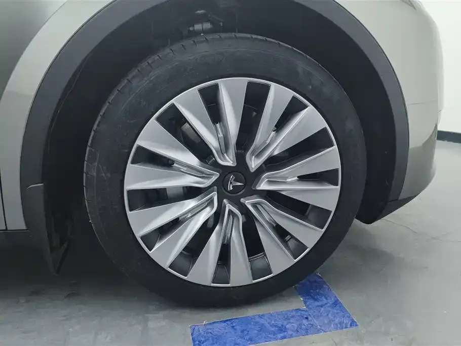 Tesla Model Y 2024 из CN, фото 7