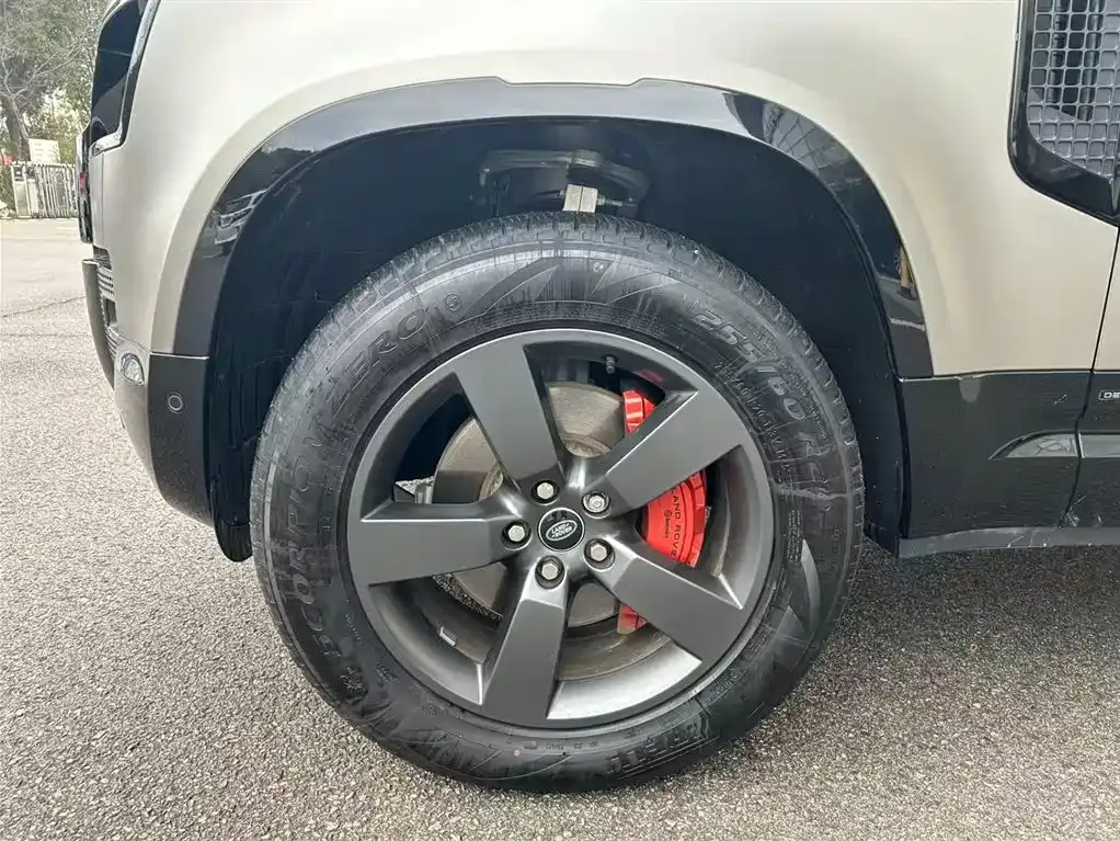 Land Rover Defender 2024 из CN, фото 2