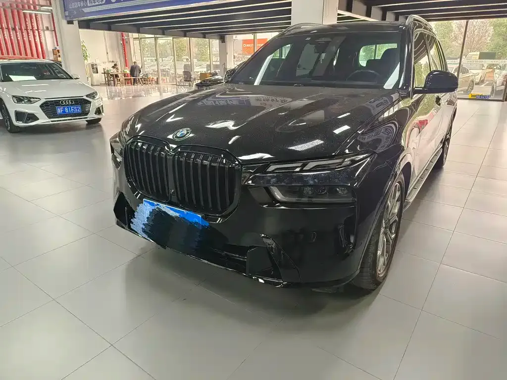 BMW X7 2023 из CN, фото 1