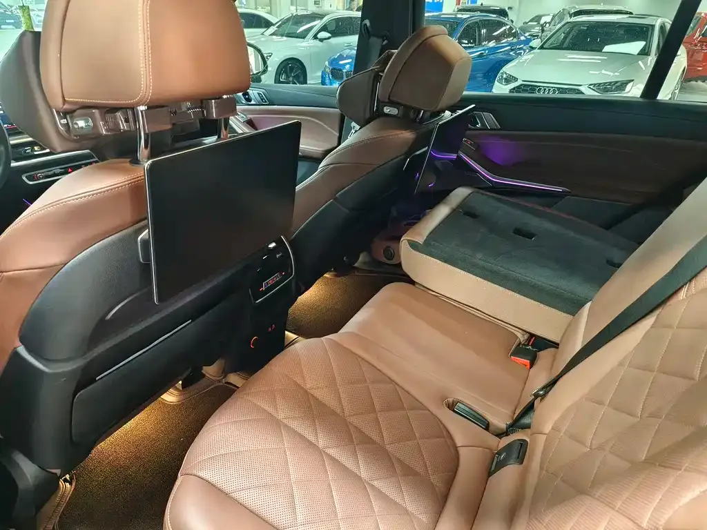BMW X7 2023 из CN, фото 7
