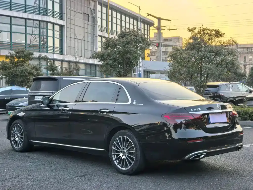 Mercedes-Benz E-Class 2022 из CN, фото 5