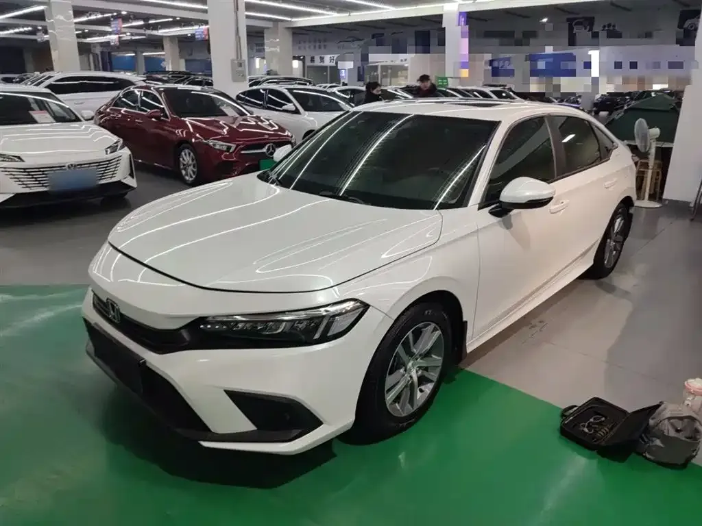 Honda Civic — фото 1