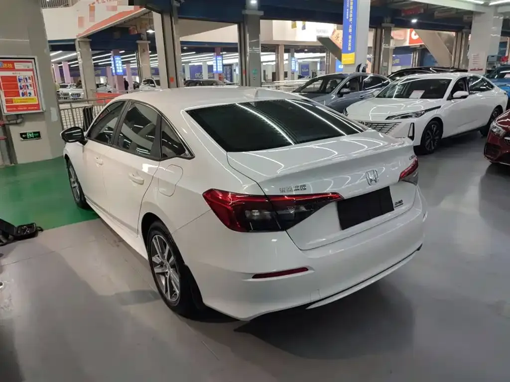Honda Civic — фото 8