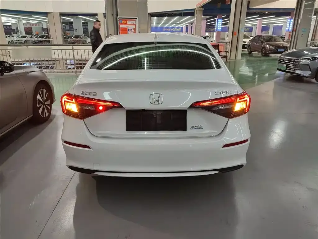 Honda Civic — фото 3