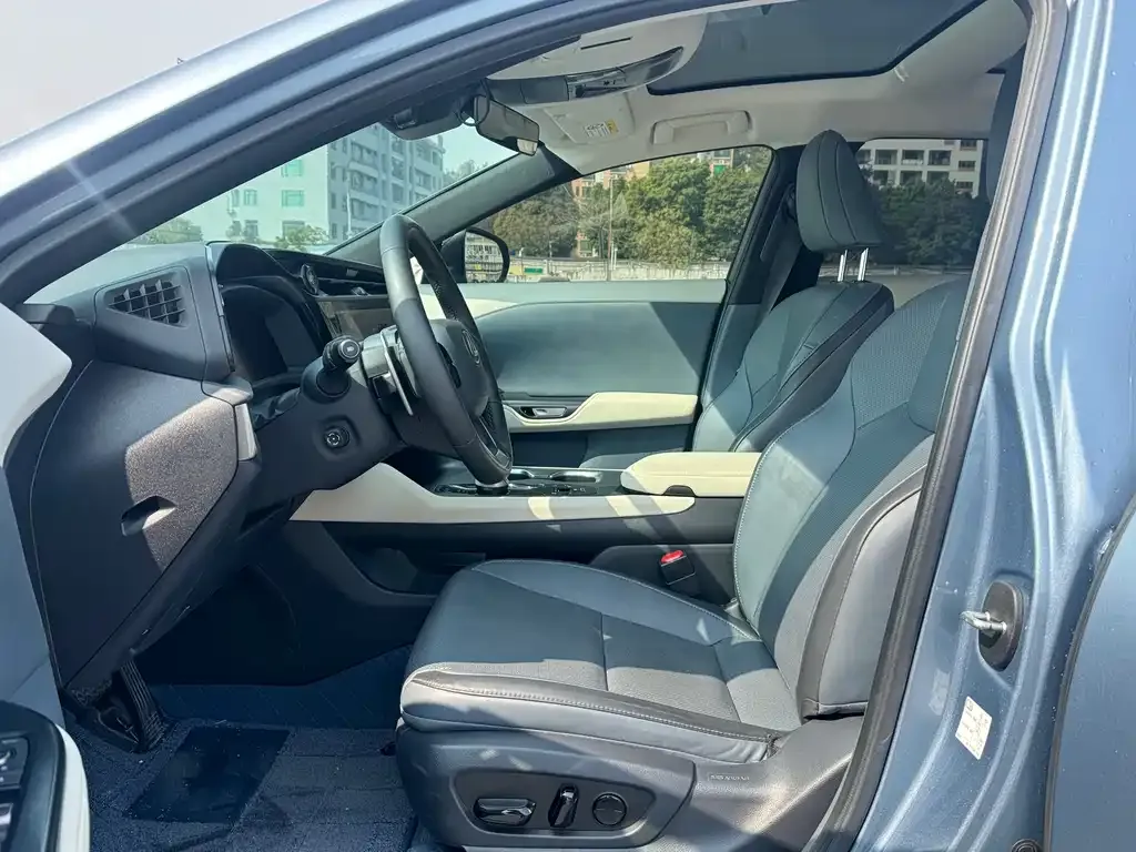 Lexus RZ 2024 из CN, фото 3