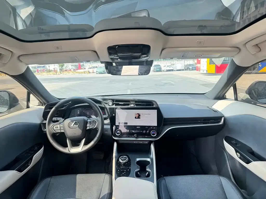 Lexus RZ 2024 из CN, фото 4