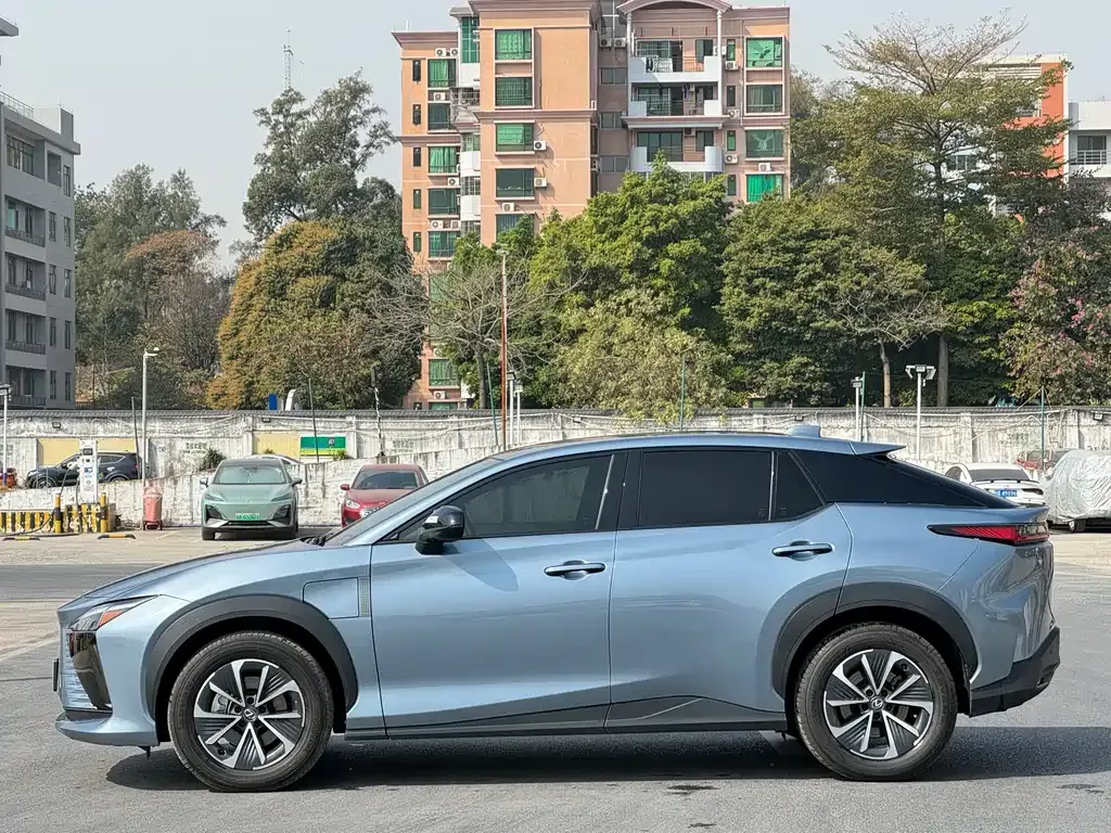 Lexus RZ 2024 из CN, фото 8