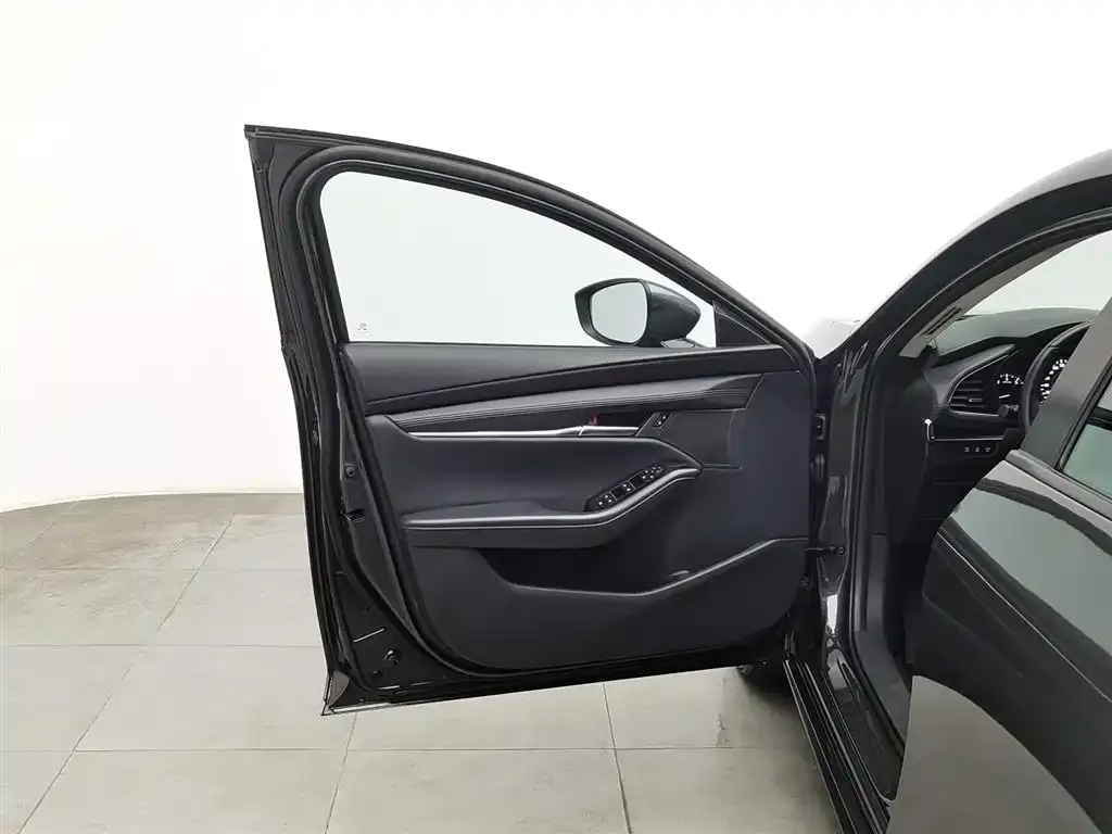 Mazda 3 Axela 2022 из CN, фото 9