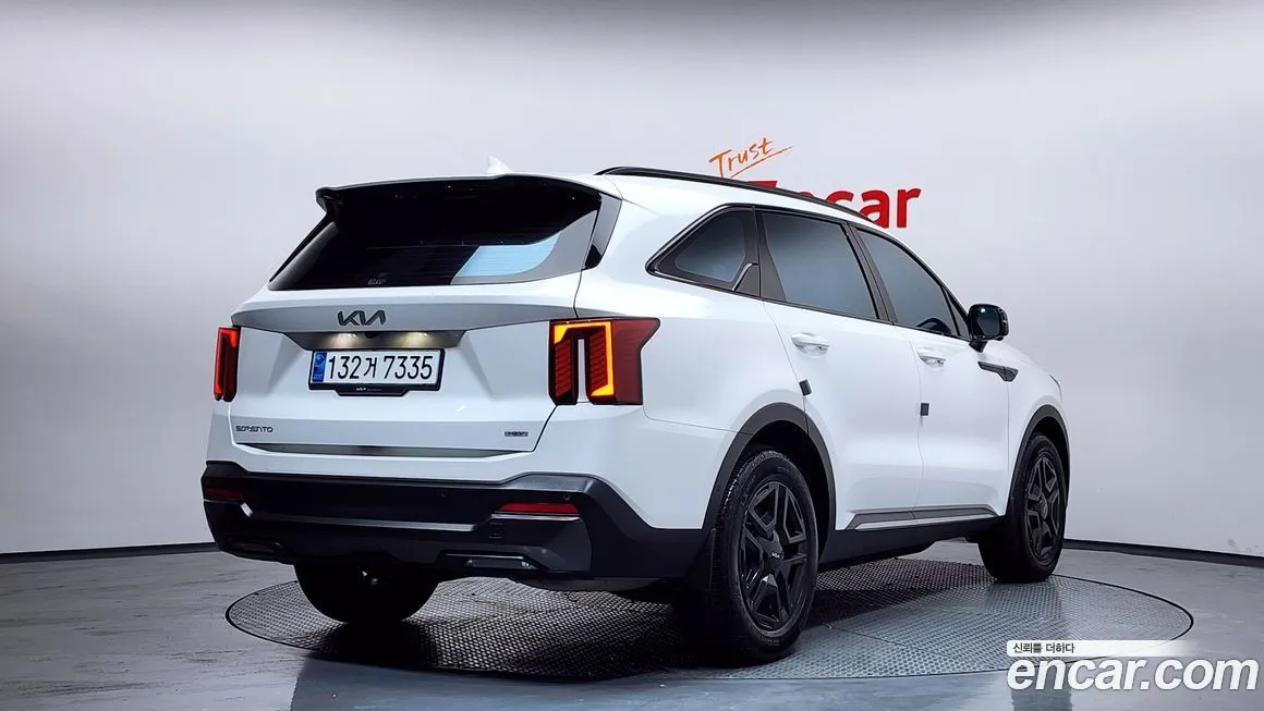 Kia Sorento — фото 5