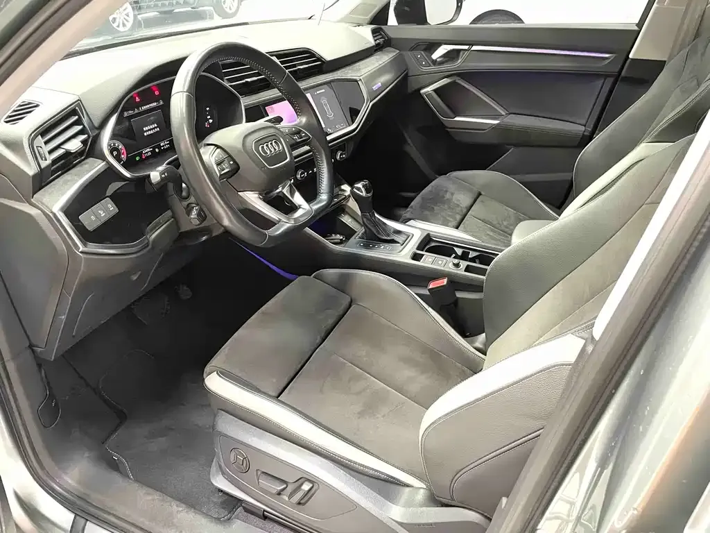 Audi Q3 2021 из CN, фото 6