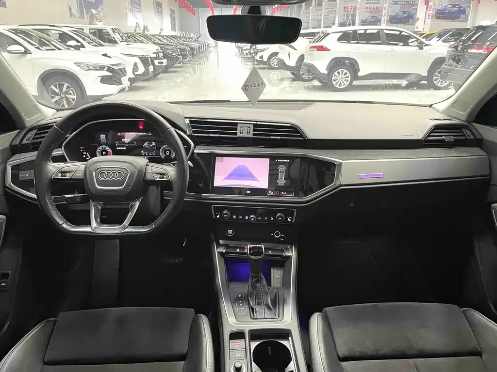 Audi Q3 2021 из CN, фото 4