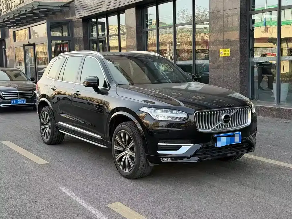 Volvo XC90 — фото 5